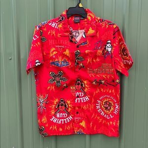 Men's Hellfire Club Print Button-Up Cotton Shirt with Short Sleeves Size L